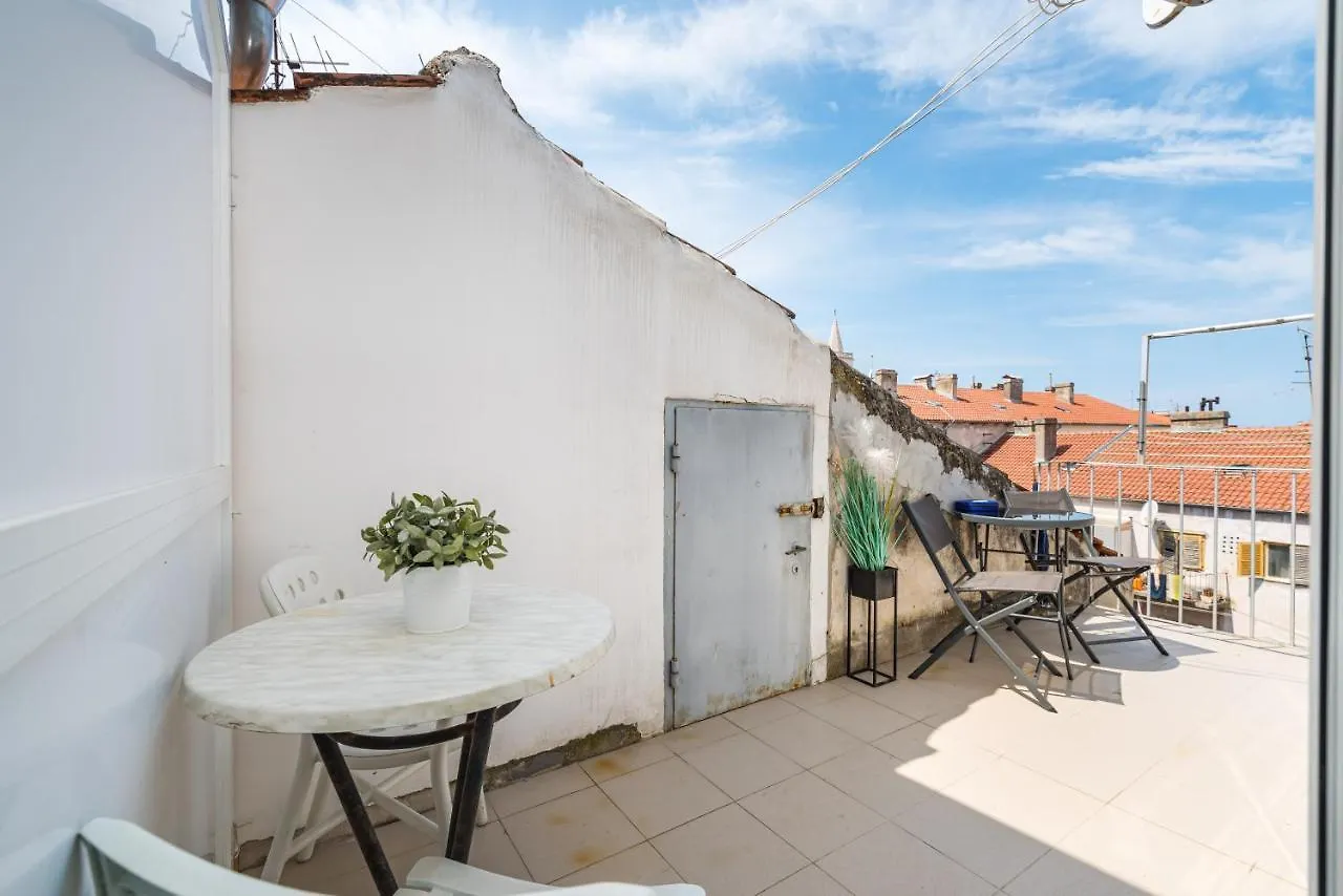 Studio And Rooms Zadar City Wall