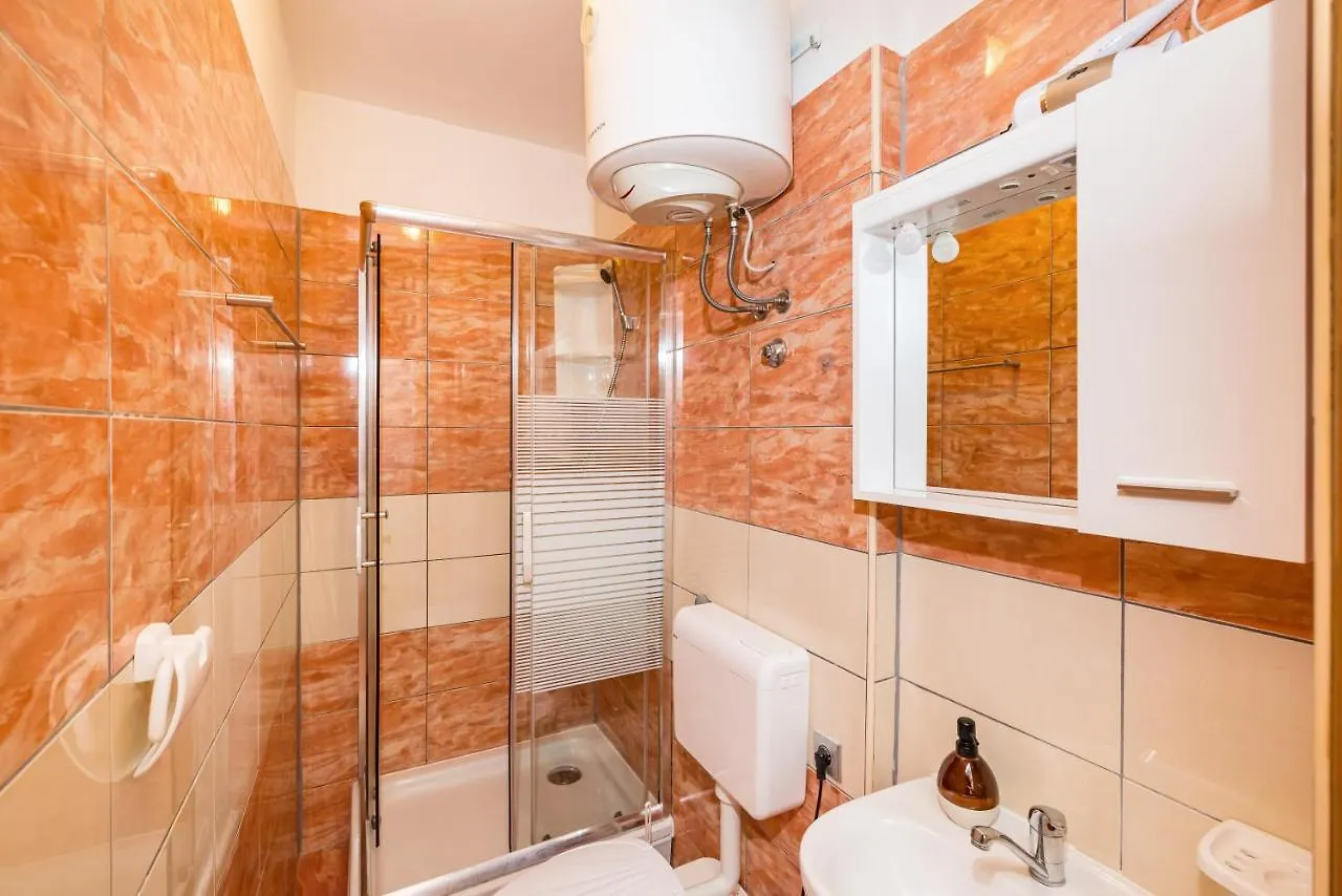 Studio And Rooms Zadar City Wall Appartement