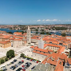 Apartamento Three Bedroom Tesla Maraska, Zadar